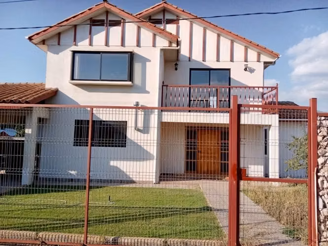 ARRIENDO CASA EN SAN FERNANDO