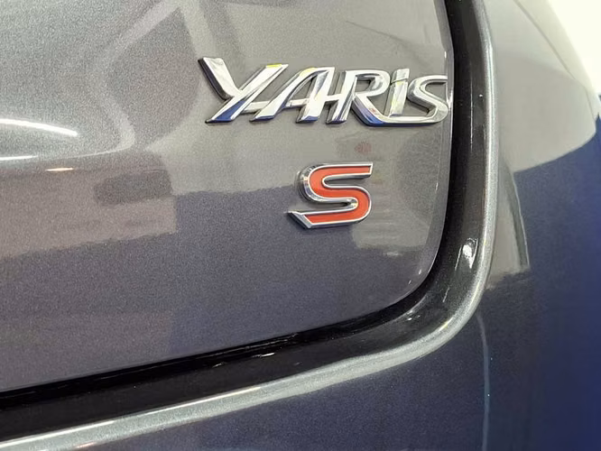 TOYOTA YARIS 2021