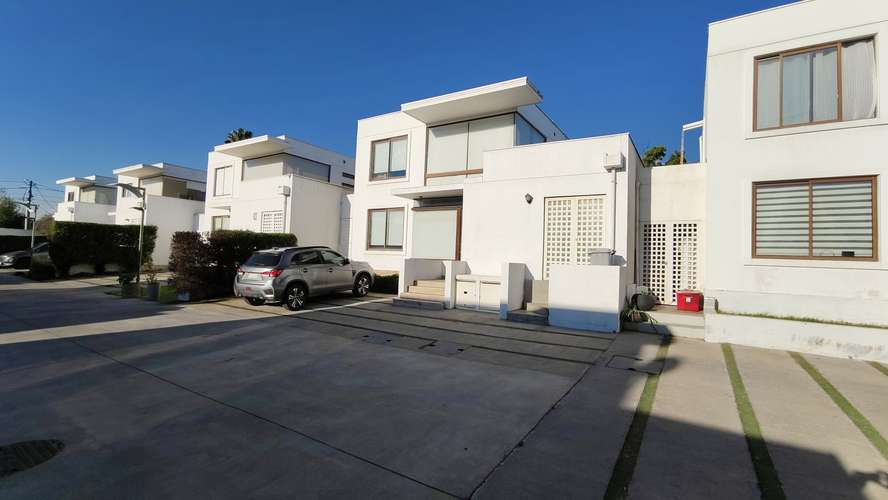 Casa en Condominio 4 Dormitorios