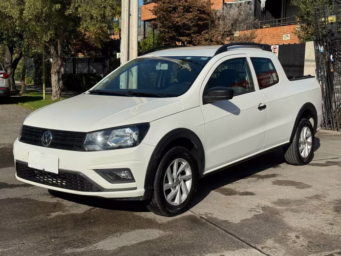 VOLKSWAGEN SAVEIRO CONFORTLINE 1.6 MEC SOLO 41.000 KM FULL CARPLAY AIRE AIRBAG VER EN LAS CONDES 2024