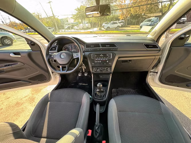 VOLKSWAGEN SAVEIRO CONFORTLINE 1.6 MEC SOLO 41.000 KM FULL CARPLAY AIRE AIRBAG VER EN LAS CONDES 2024