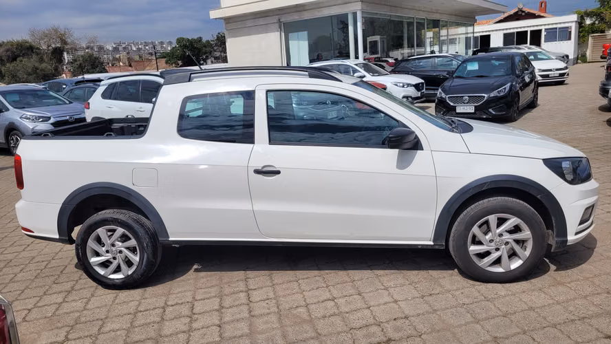 Volkswagen SAVEIRO DC 4X2 1.6 FULL MEC. 1.6 • 4x2 • Mecánica • 2023 - Imagen 6