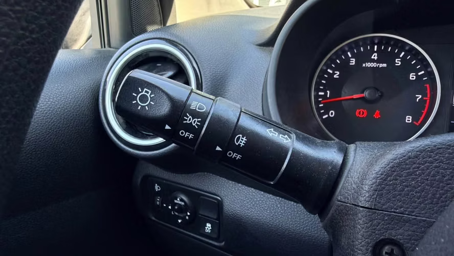 Kia Soluto 1.4 EX MT (2025) - Imagen 14