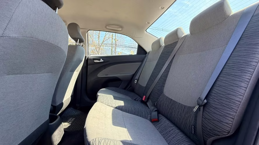 Kia Soluto 1.4 EX MT (2025) - Imagen 5