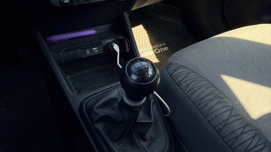 Kia Soluto 1.4 EX MT (2025) - Imagen 12