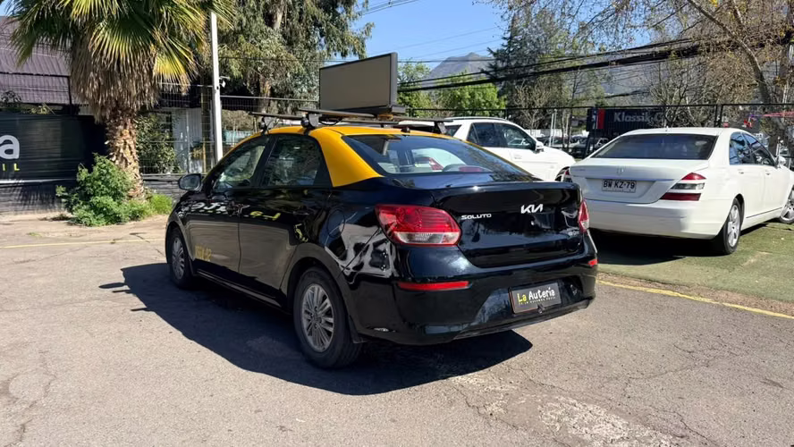 Kia Soluto 1.4 EX MT (2025) - Imagen 2