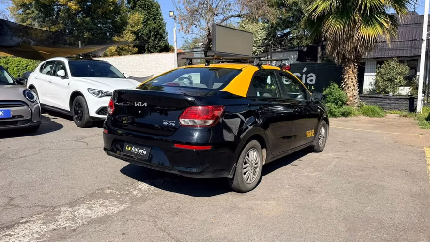 Kia Soluto 1.4 EX MT (2025) - Imagen 8