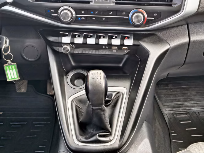 PEUGEOT LANDTREK 2023 - Imagen 17