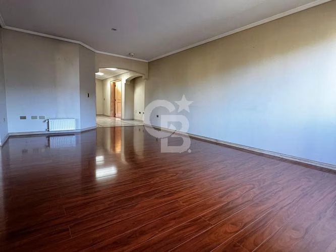 Quinta Junge  5D, 5B,  2E  amplios espacios - Imagen 10