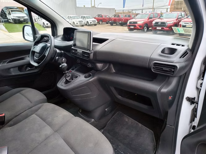 PEUGEOT PARTNER 2024 - Imagen 16