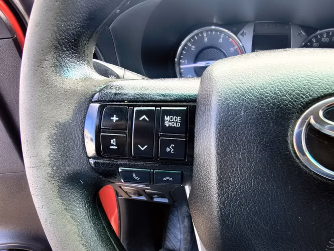 TOYOTA HILUX 2022 - Imagen 13