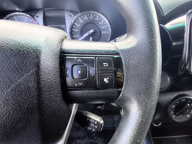 TOYOTA HILUX 2022 - Imagen 14