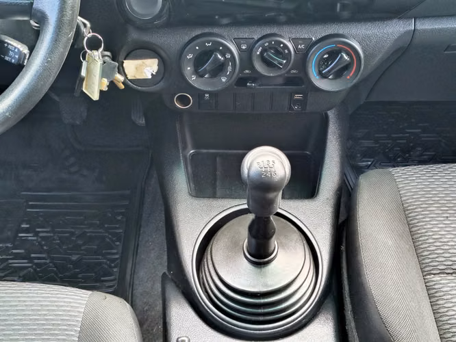 TOYOTA HILUX 2022 - Imagen 17