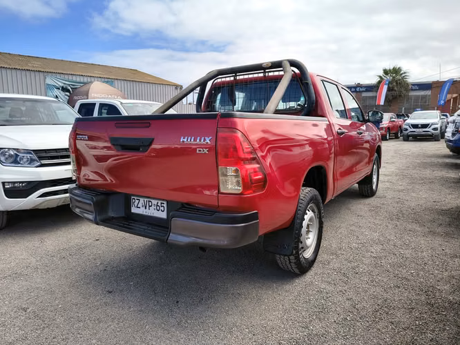 TOYOTA HILUX 2022 - Imagen 6