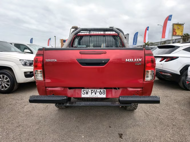 TOYOTA HILUX 2023 - Imagen 5