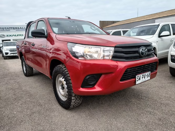 TOYOTA HILUX 2023 - Imagen 3