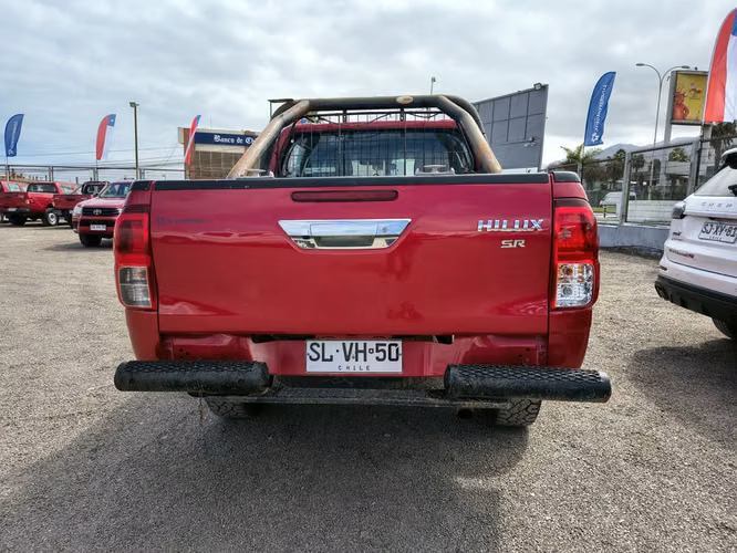 TOYOTA HILUX 2023 - Imagen 6