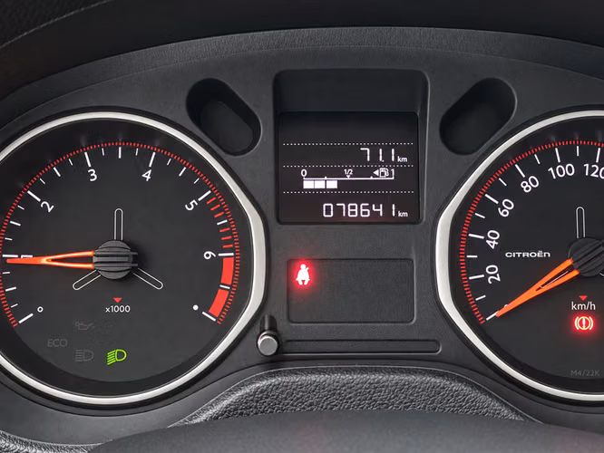 CITROEN C-ELYSEE VTI SEDUCTION - 2018 | 4657