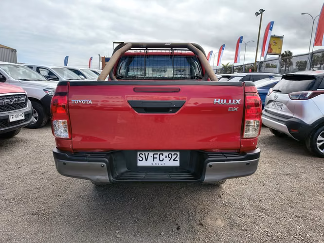 TOYOTA HILUX 2023 - Imagen 5