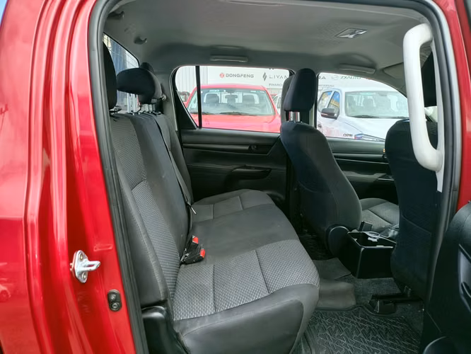 TOYOTA HILUX 2023 - Imagen 18