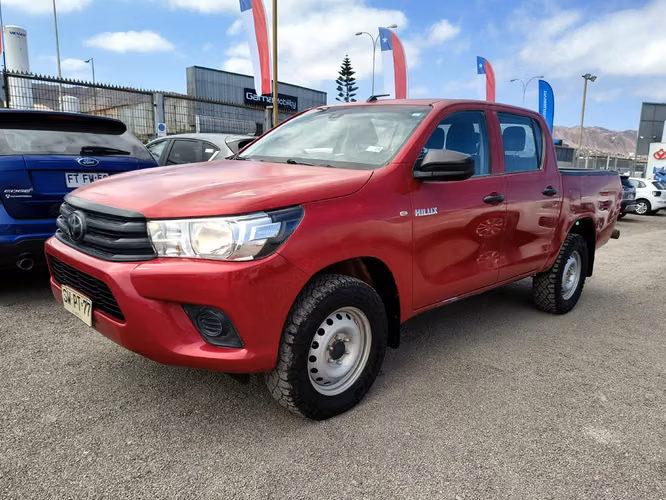 TOYOTA HILUX 2023