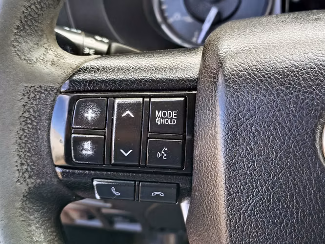 TOYOTA HILUX 2023 - Imagen 13