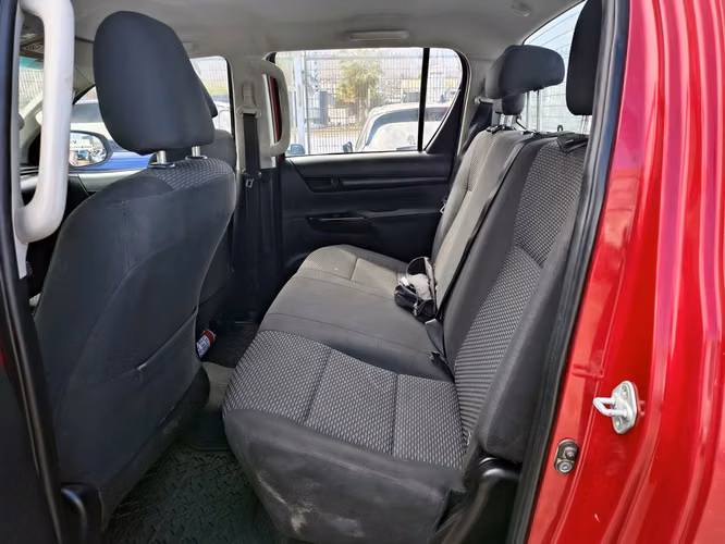 TOYOTA HILUX 2023 - Imagen 20