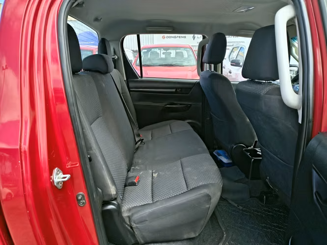 TOYOTA HILUX 2023 - Imagen 18