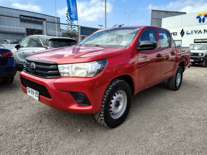 TOYOTA HILUX 2023