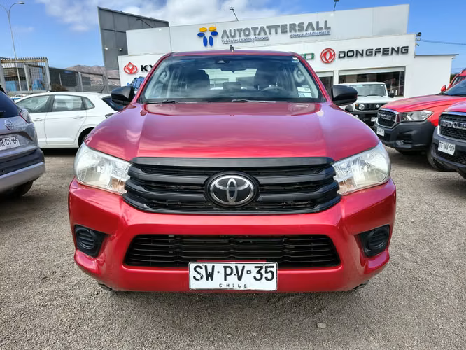 TOYOTA HILUX 2023 - Imagen 2