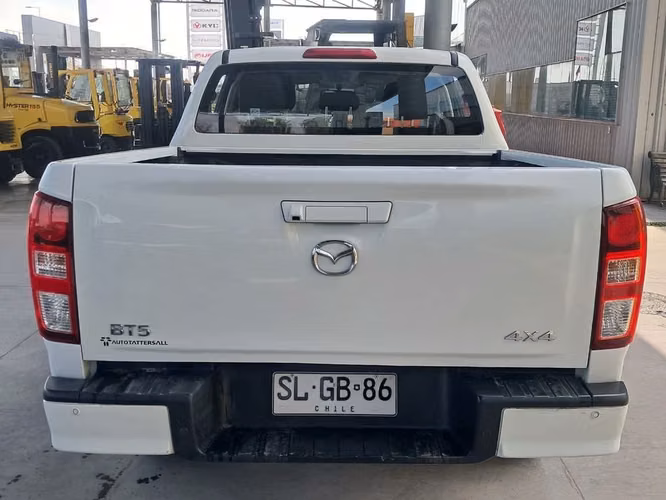 MAZDA BT-50 2023 - Imagen 7