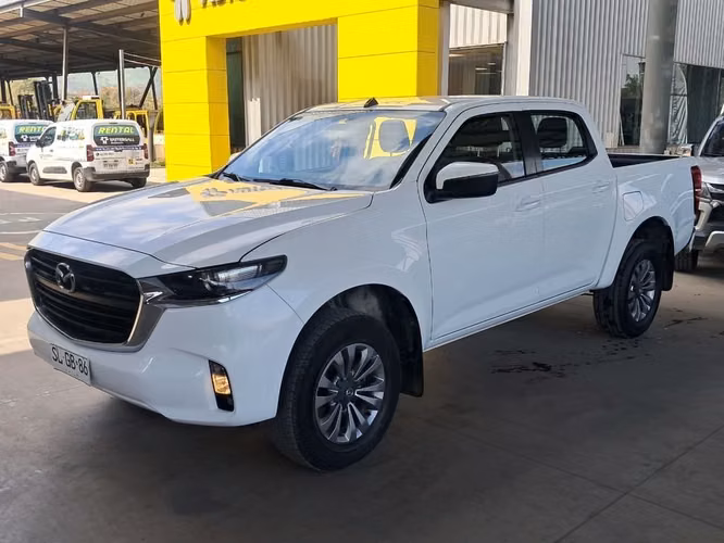 MAZDA BT-50 2023 - Imagen 2