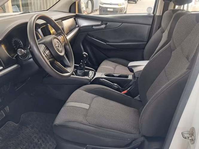 MAZDA BT-50 2023 - Imagen 13