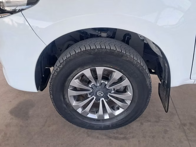 MAZDA BT-50 2023 - Imagen 10
