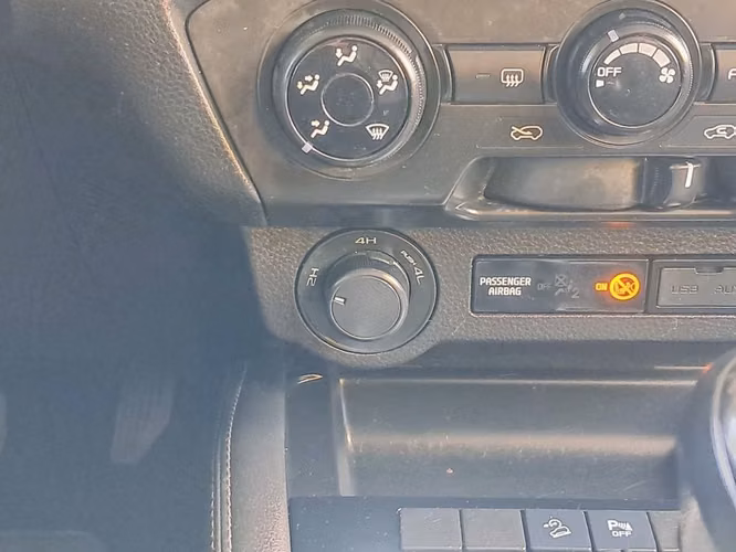 MAZDA BT-50 2023 - Imagen 19