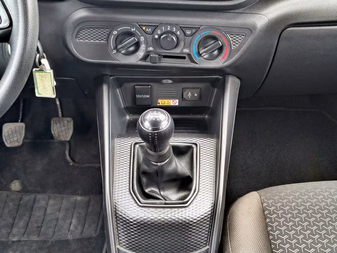 TOYOTA RAIZE 2025