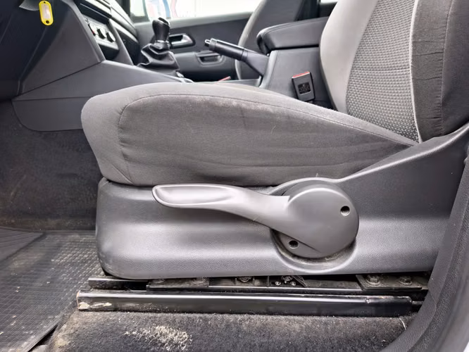 VOLKSWAGEN AMAROK 2023 - Imagen 9