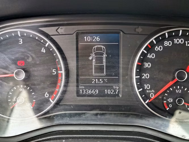 VOLKSWAGEN AMAROK 2023 - Imagen 12