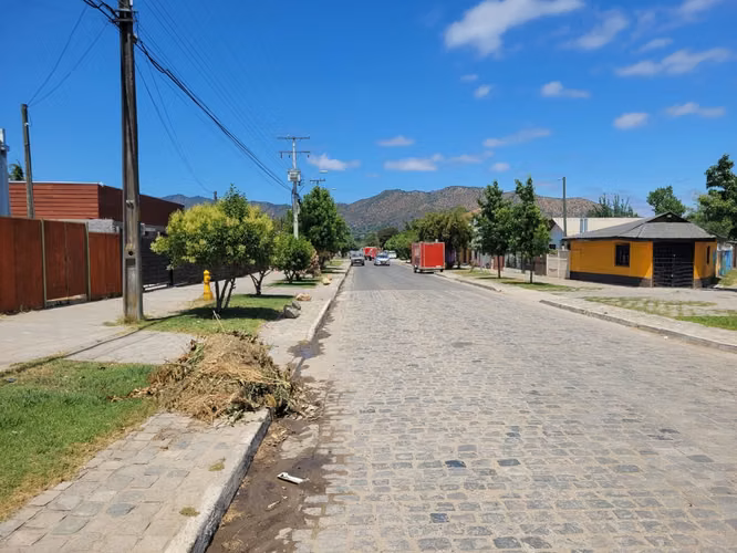 En Venta sitio urbano, con construcción comercial en Peralillo. 5,270 UF