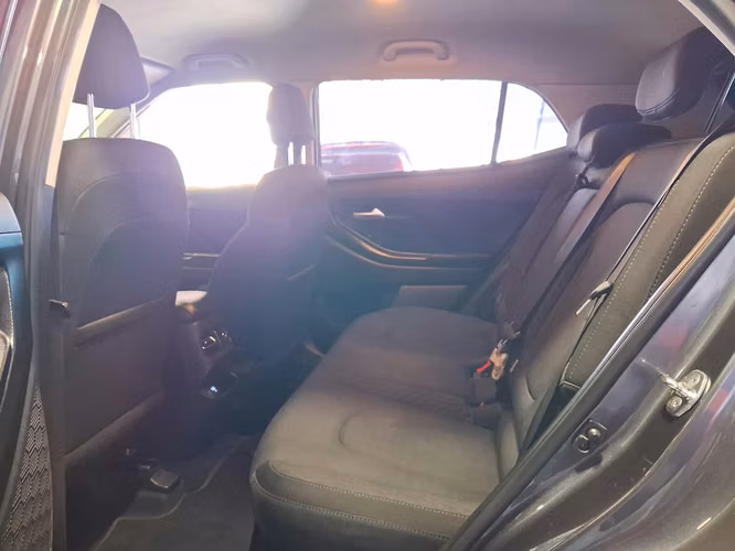 HYUNDAI CRETA 1.5 SU2I PLUS MT 2024 - Imagen 9