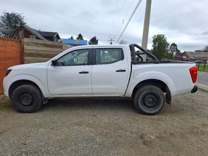 Se vende Nissan NP300 - Imagen 2