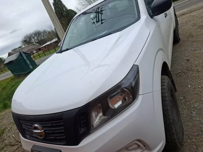 Se vende Nissan NP300