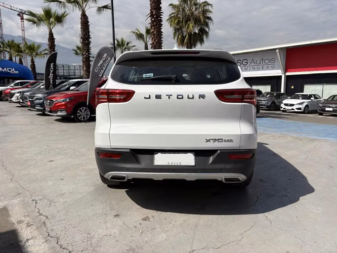 JETOUR X70 1.5 GLS MT - Imagen 4