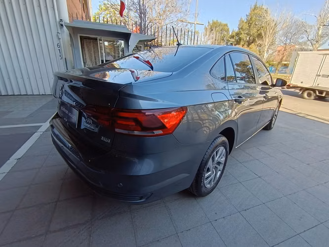 VOLKSWAGEN VIRTUS 1.6 COMFORTLINE MT - Imagen 4