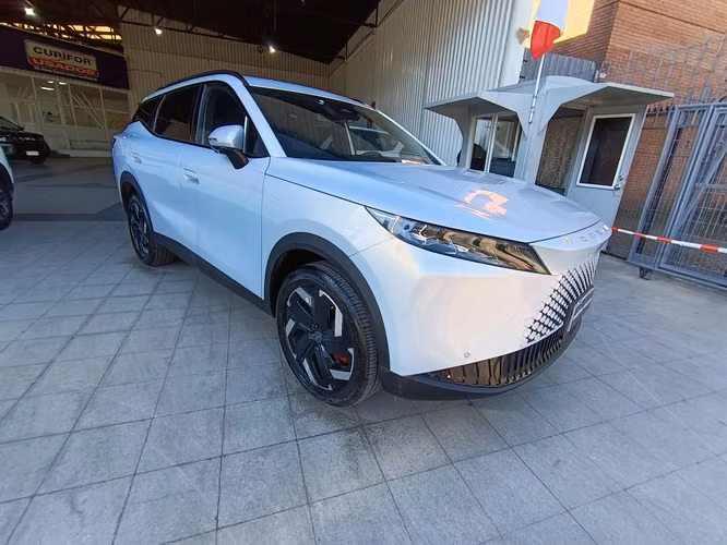 OMODA C7 1.6 T LUXURY AT - Imagen 3