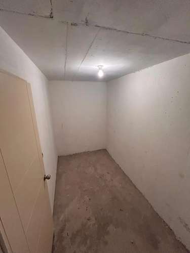 Amplio departamento en venta de 1d1b con bodega y terraza en comuna de Santiago - Imagen 2