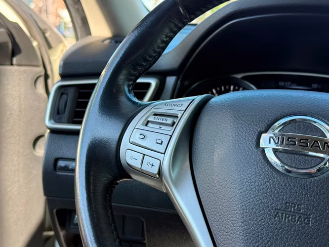 Nissan X-Trail 2.5 ADVANCE 4X2 7A AT 5P. (2015)