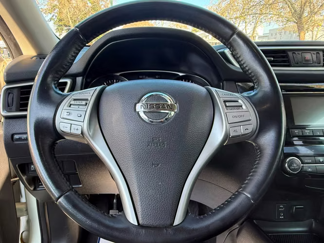 Nissan X-Trail 2.5 ADVANCE 4X2 7A AT 5P. (2015)