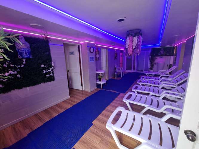 Se vende maravilloso spa de lujo con casa independiente en su segundo piso a 15.000 UF