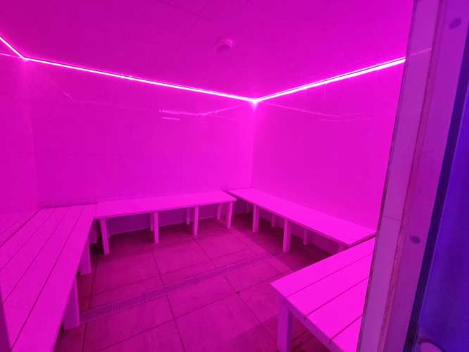 Se vende maravilloso spa de lujo con casa independiente en su segundo piso a 15.000 UF